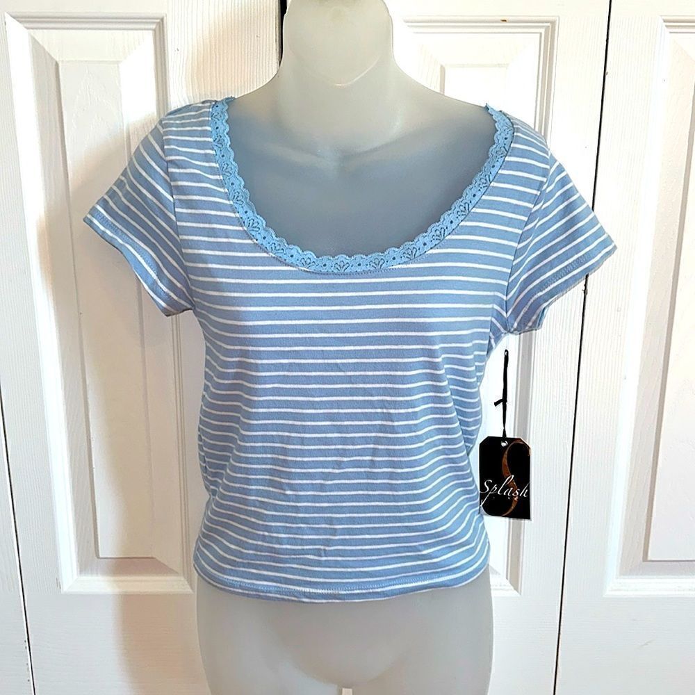 Splash Crop Short Length Top Striped Baby Blue White Juniors Large L NWT